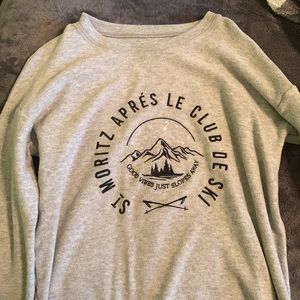Womens long sleeve with mountains